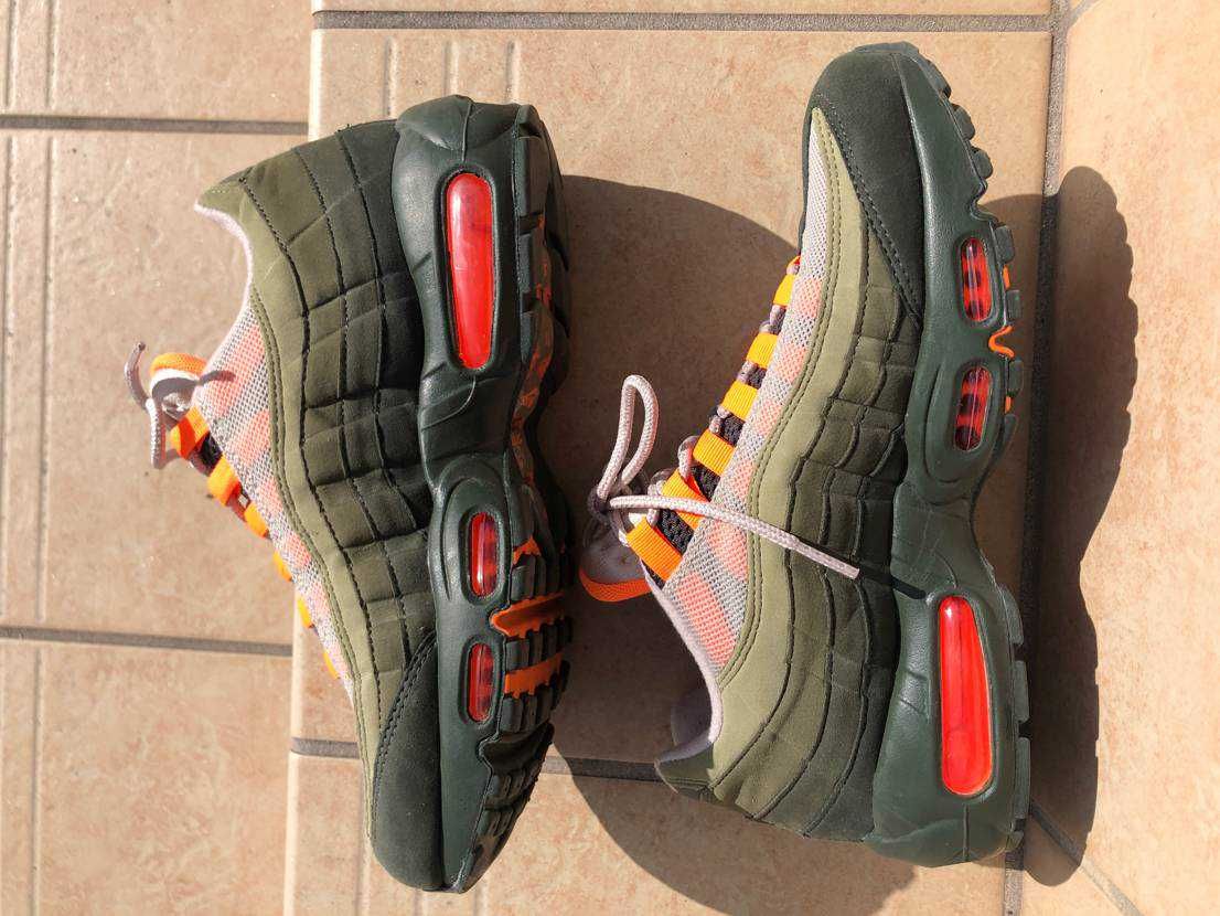 Nike Air Max 95 "String/Total Orange"