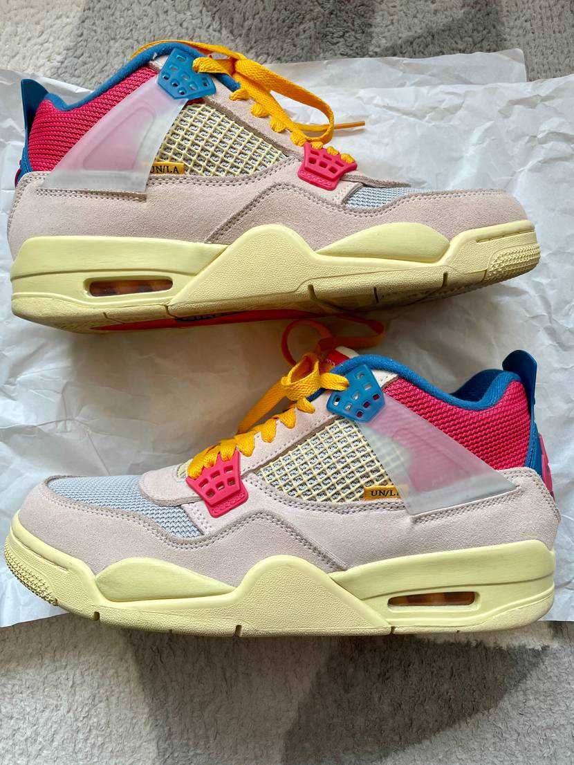 UNION × Nike Air Jordan 4 SP "Guava Ice/Light Fusion Red"