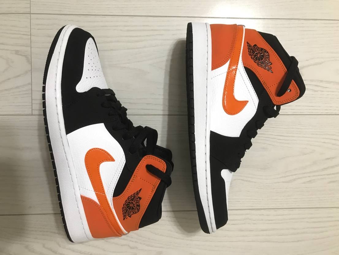 NIKE AIR JORDAN 1 MID "SHATTERED BACKBOARD"