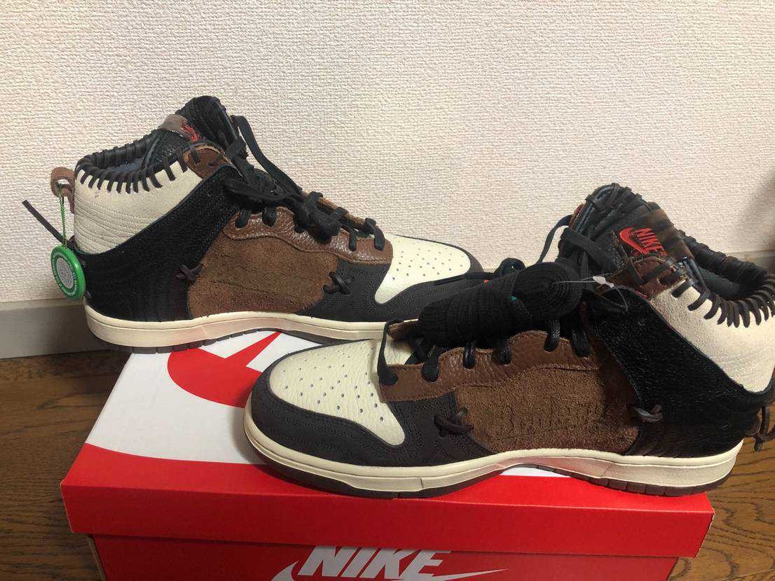 Bodega × Nike Dunk High "Legend Fauna Brown"