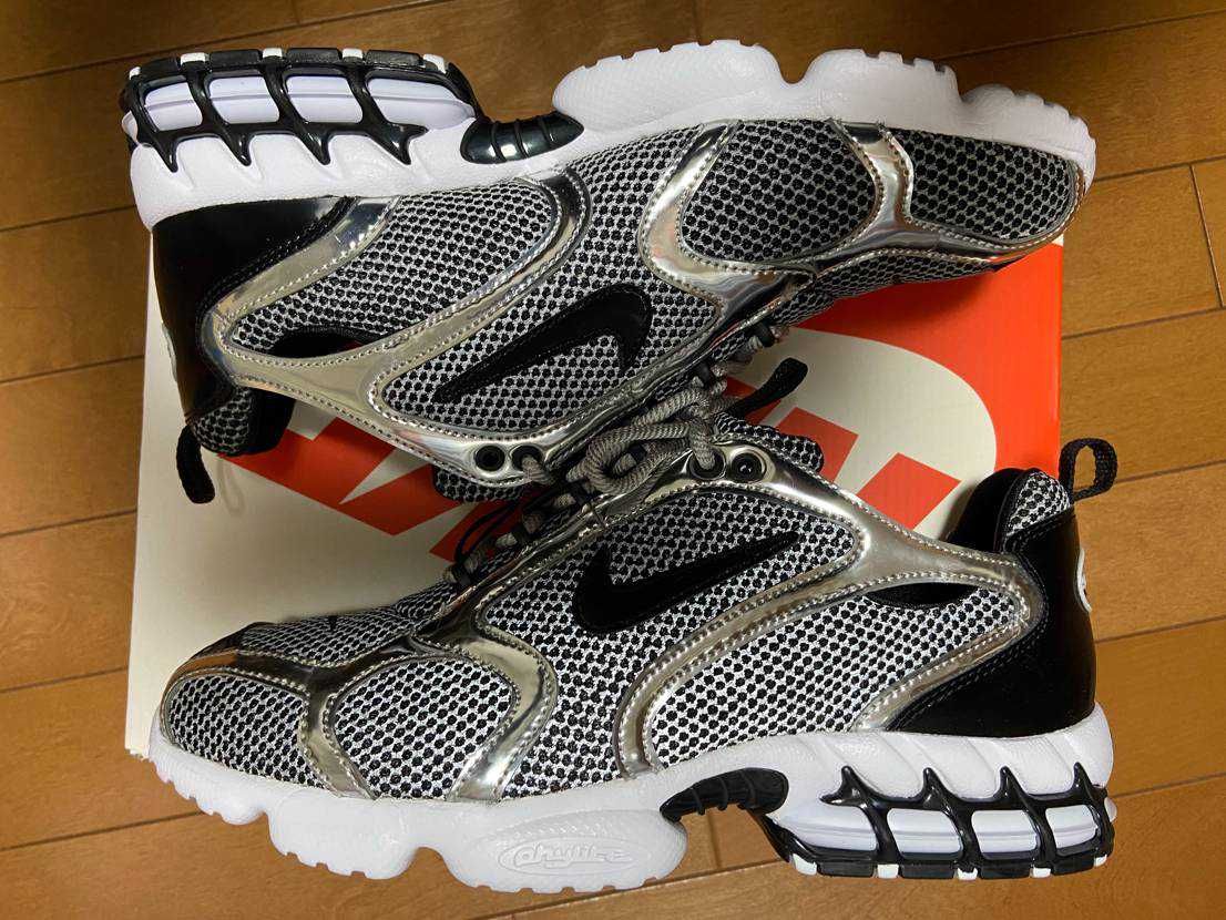 STUSSY × NIKE AIR ZOOM SPIRIDON CAGED "PURE PLATINUM/BLACK-WHITE"