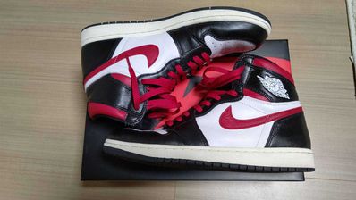 Nike Air Jordan 1 Retro High "Black/White/Sail/Gym Red"