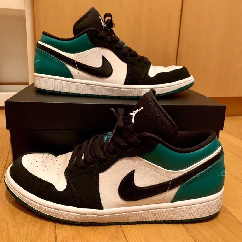 Nike Air Jordan 1 Low "White Black Mystic Green"
