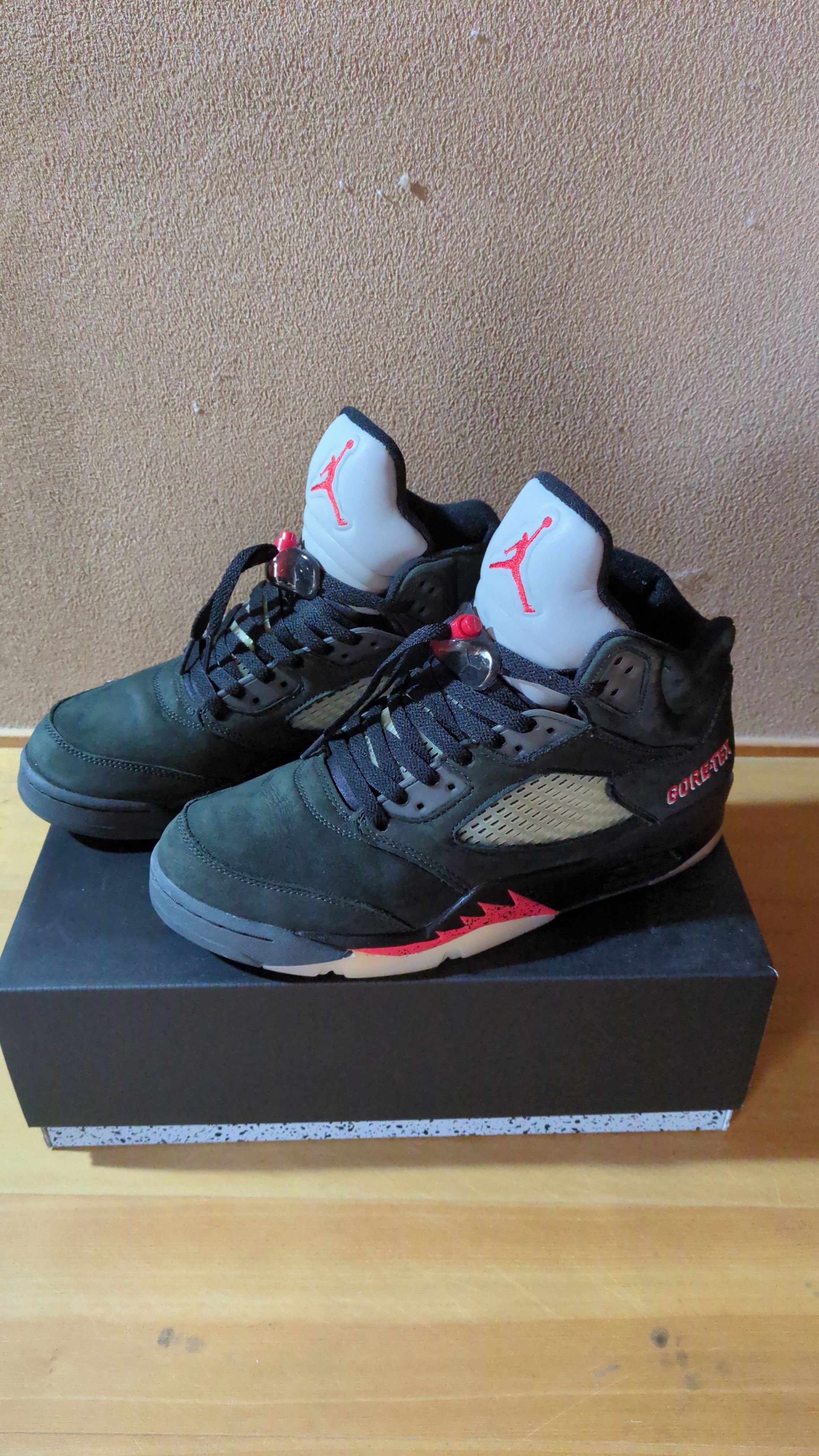 Nike Women's Air Jordan 5 Retro GORE-TEX "Off-Noir"