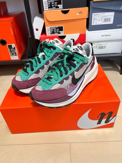 sacai × Nike Vapor Waffle "String/Red/Green"