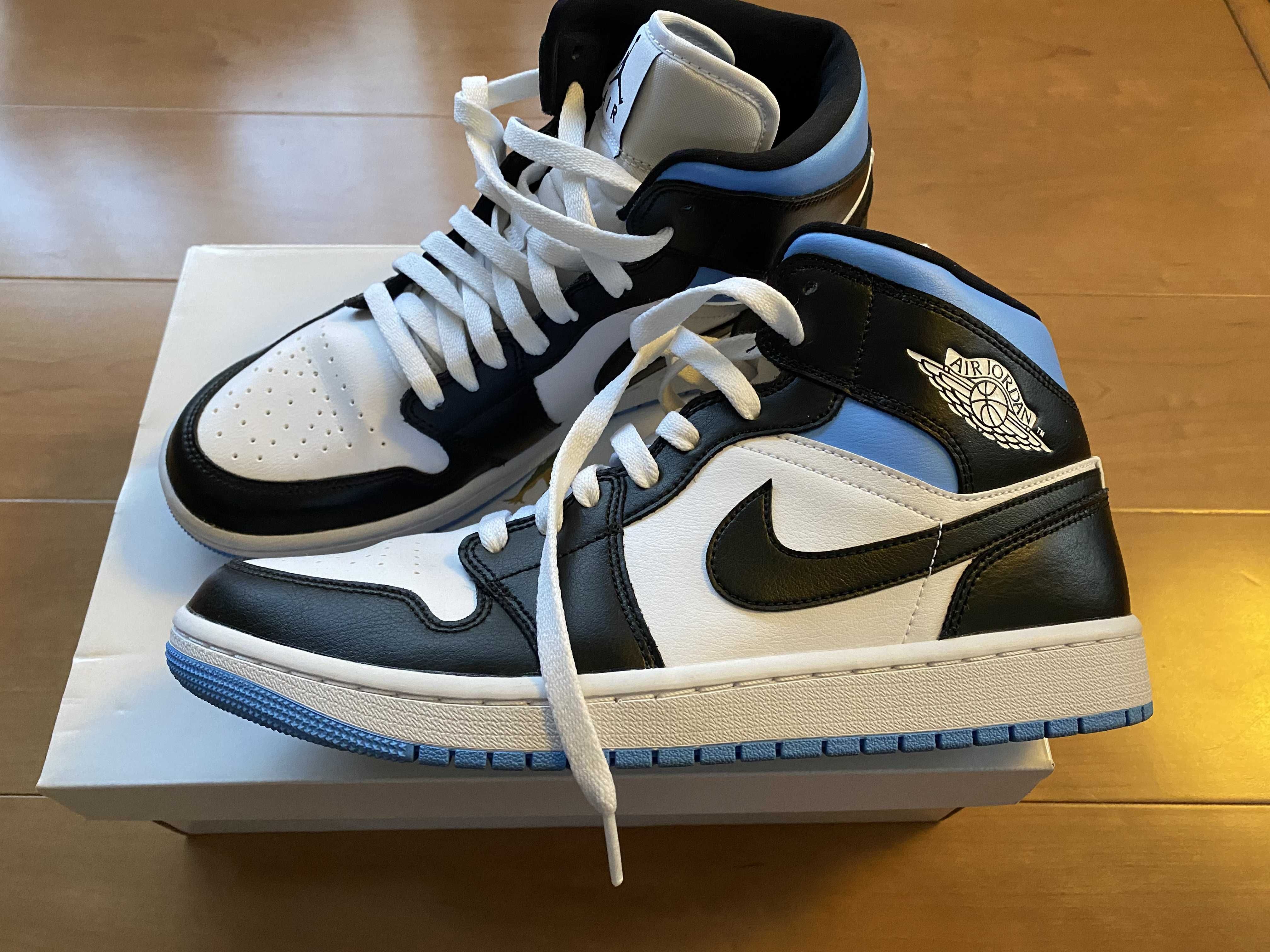 Nike Women's Air Jordan 1 Mid "Black/University Blue"