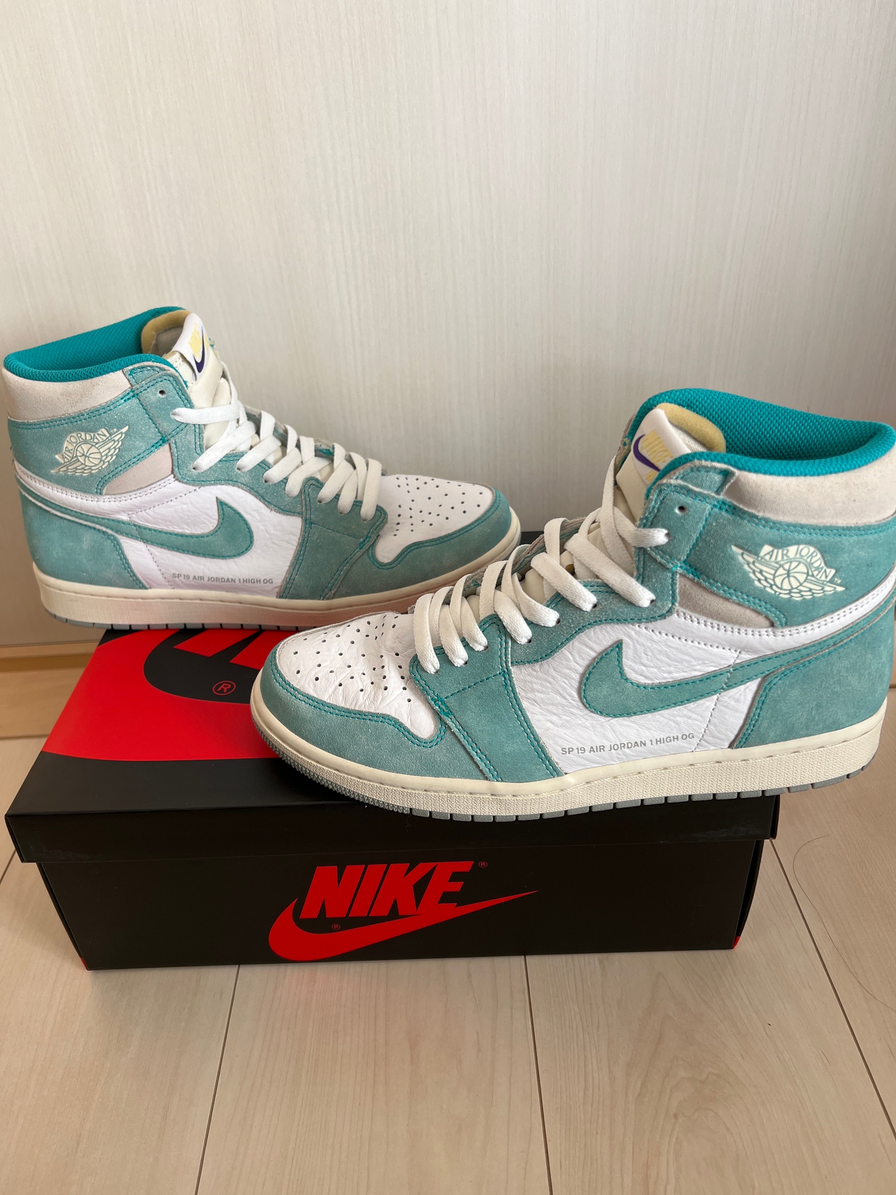 Nike Air Jordan 1 Retro High OG "Turbo Green"