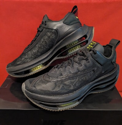 NIKE Women's ZOOM DOUBLE STACKED "VOLT BLACK"