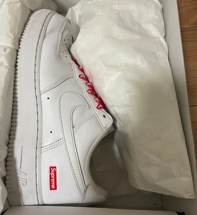 Supreme × Nike Air Force 1 Low "White"