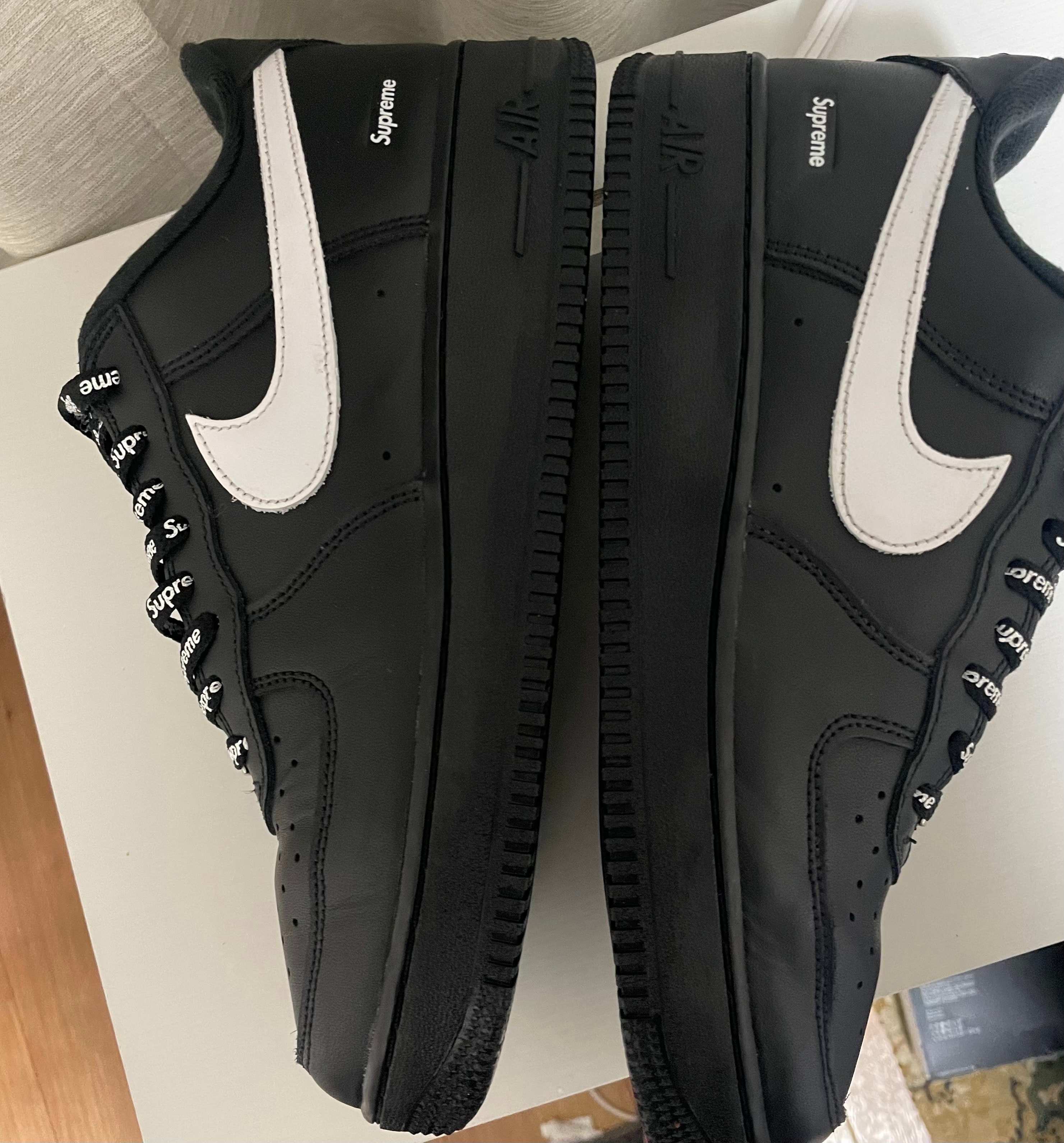Supreme × Nike Air Force 1 Low "Black/White"