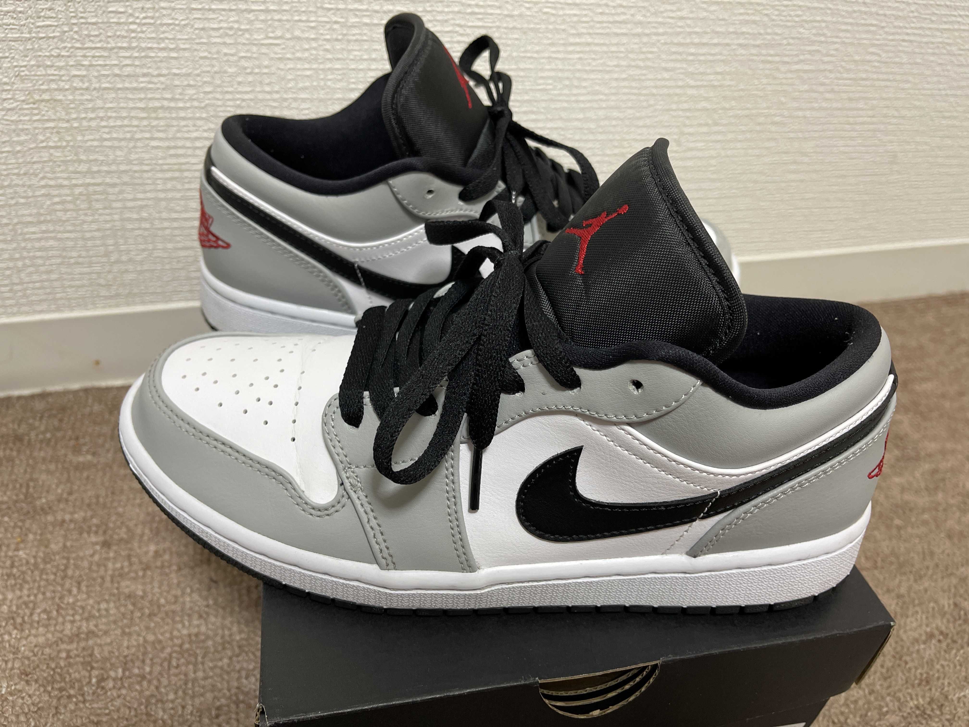 NIKE AIR JORDAN 1 LOW "LIGHT SMOKE GREY"