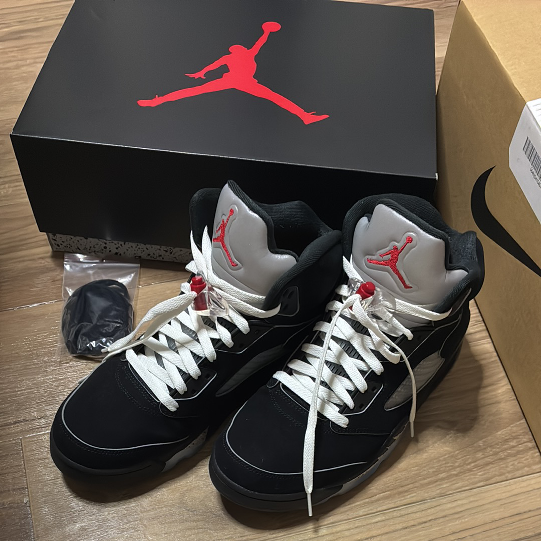 Nike Air Jordan 5 Retro OG "Black Metallic Reimagined"