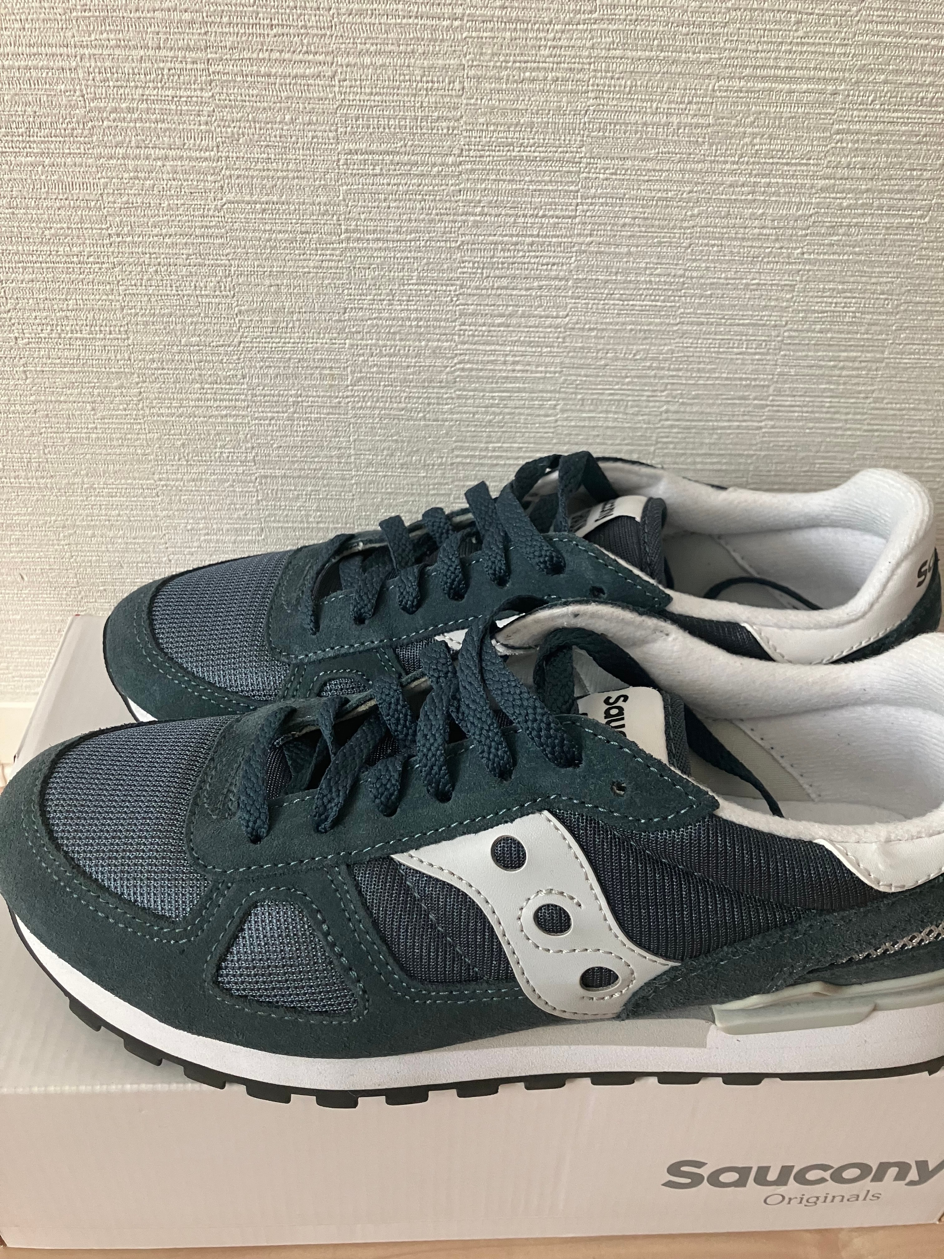 サッカニー シャドウ オリジナル "ネイビー/タン"