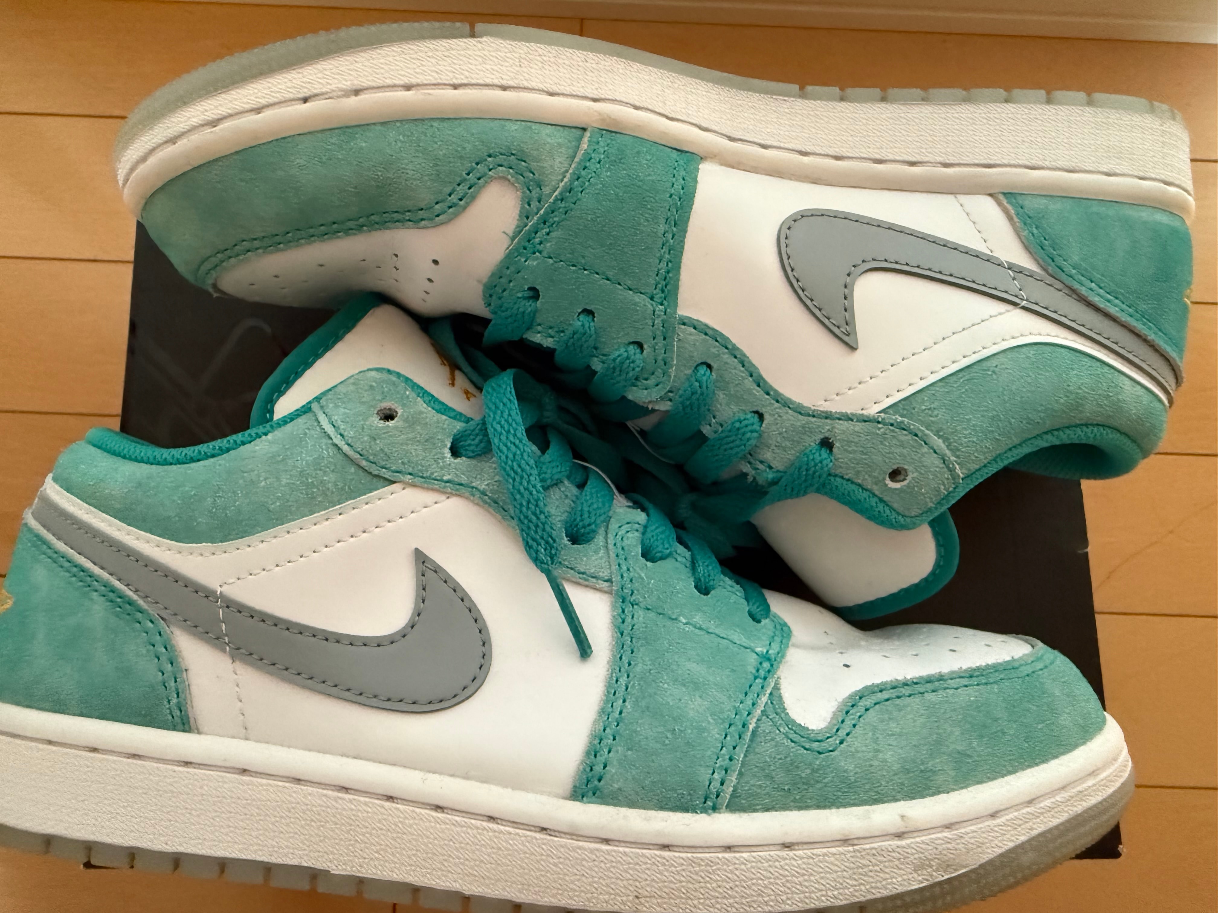Nike Air Jordan 1 Low SE "New Emerald"