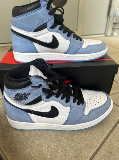 Nike Air Jordan 1 High OG "University Blue"