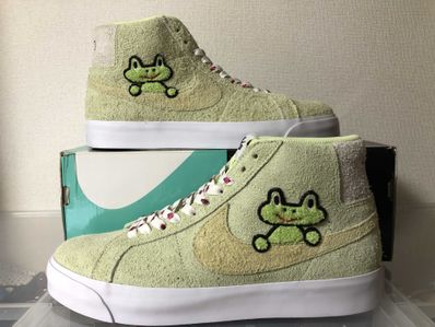 Flog Skateboards × Nike QS SB Zoom Blazer Mid