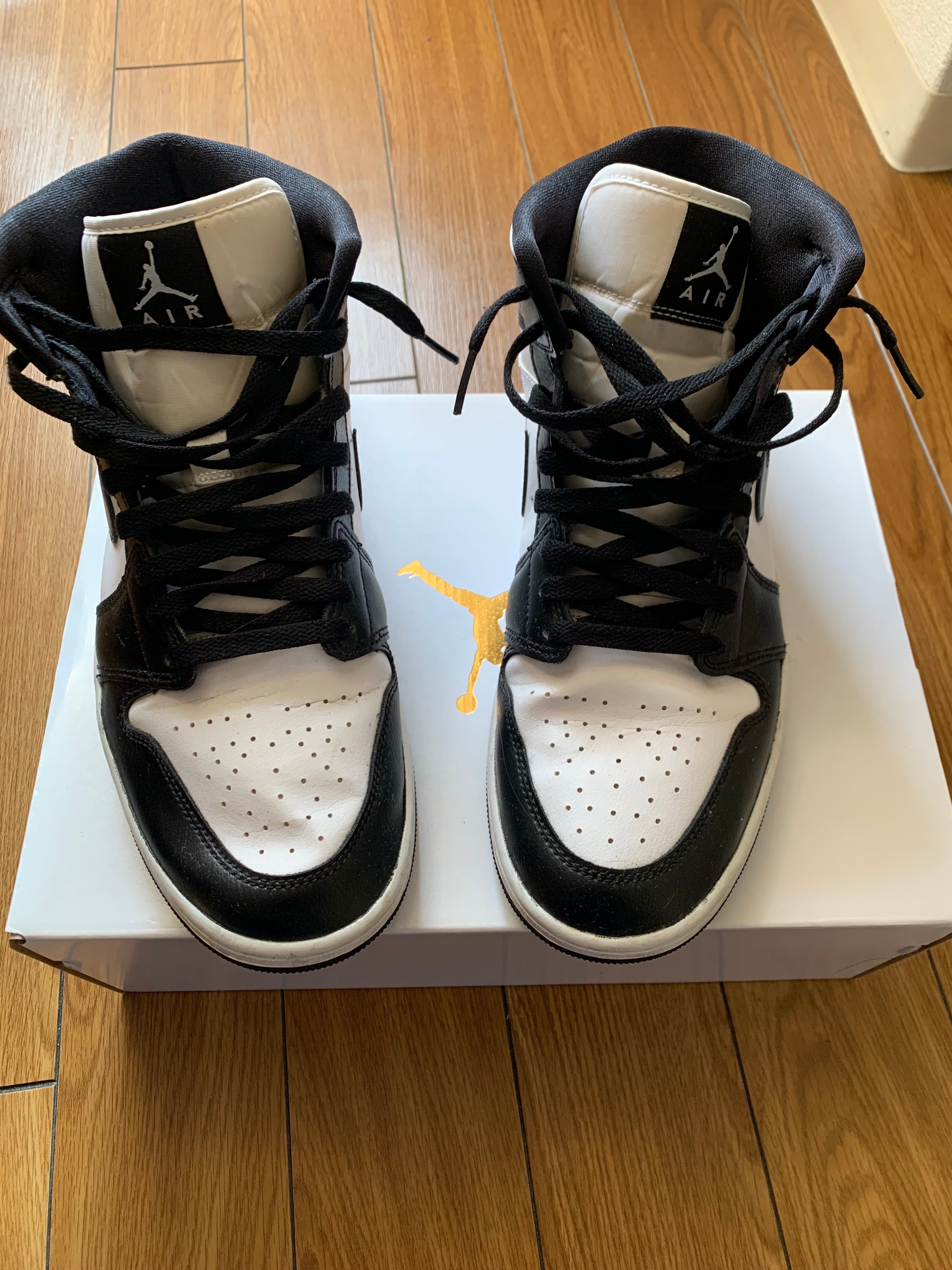 Nike Women's Air Jordan 1 Mid "Black/White"