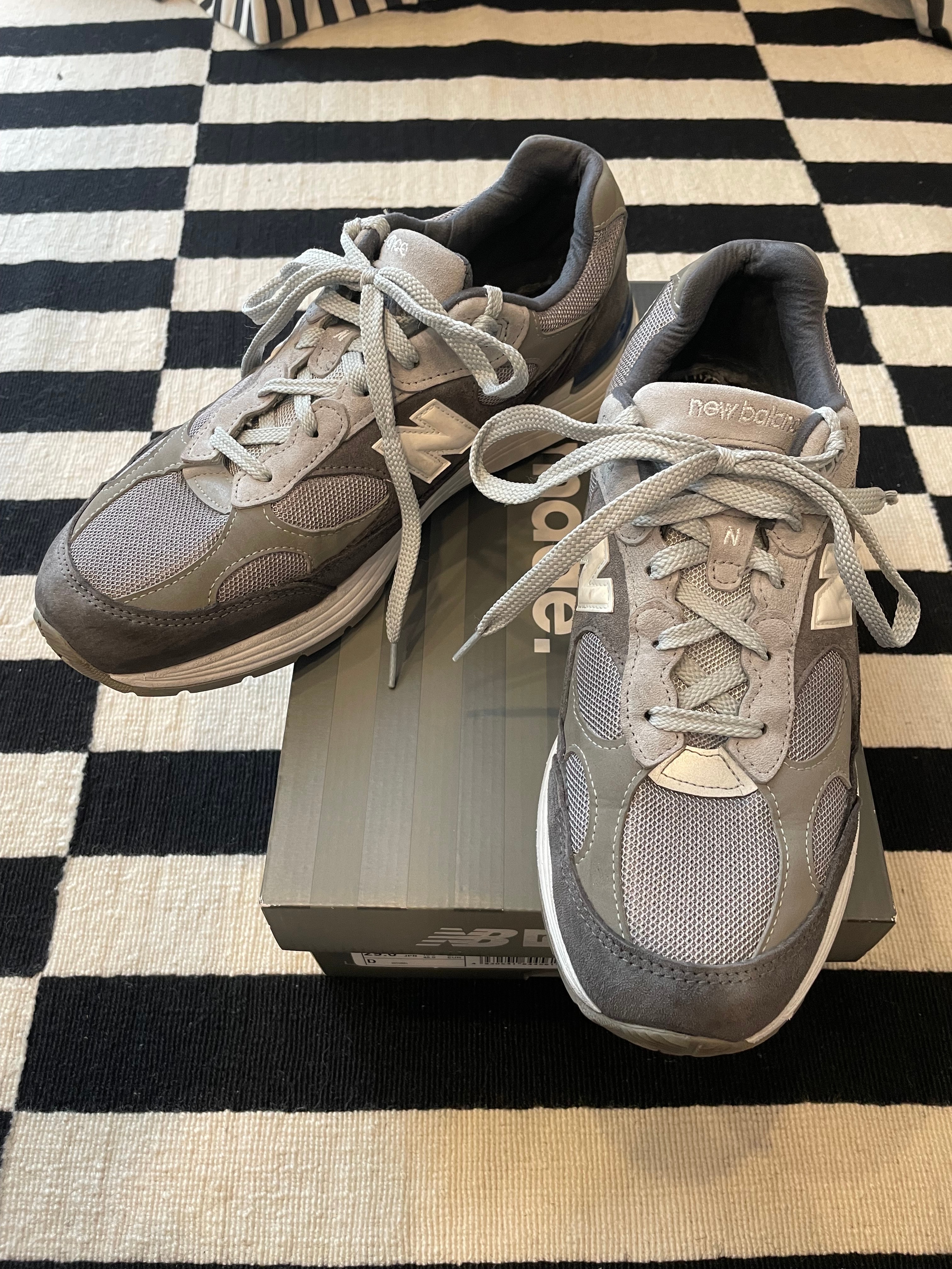 New Balance 992 "GRAY/BLUE/RED"