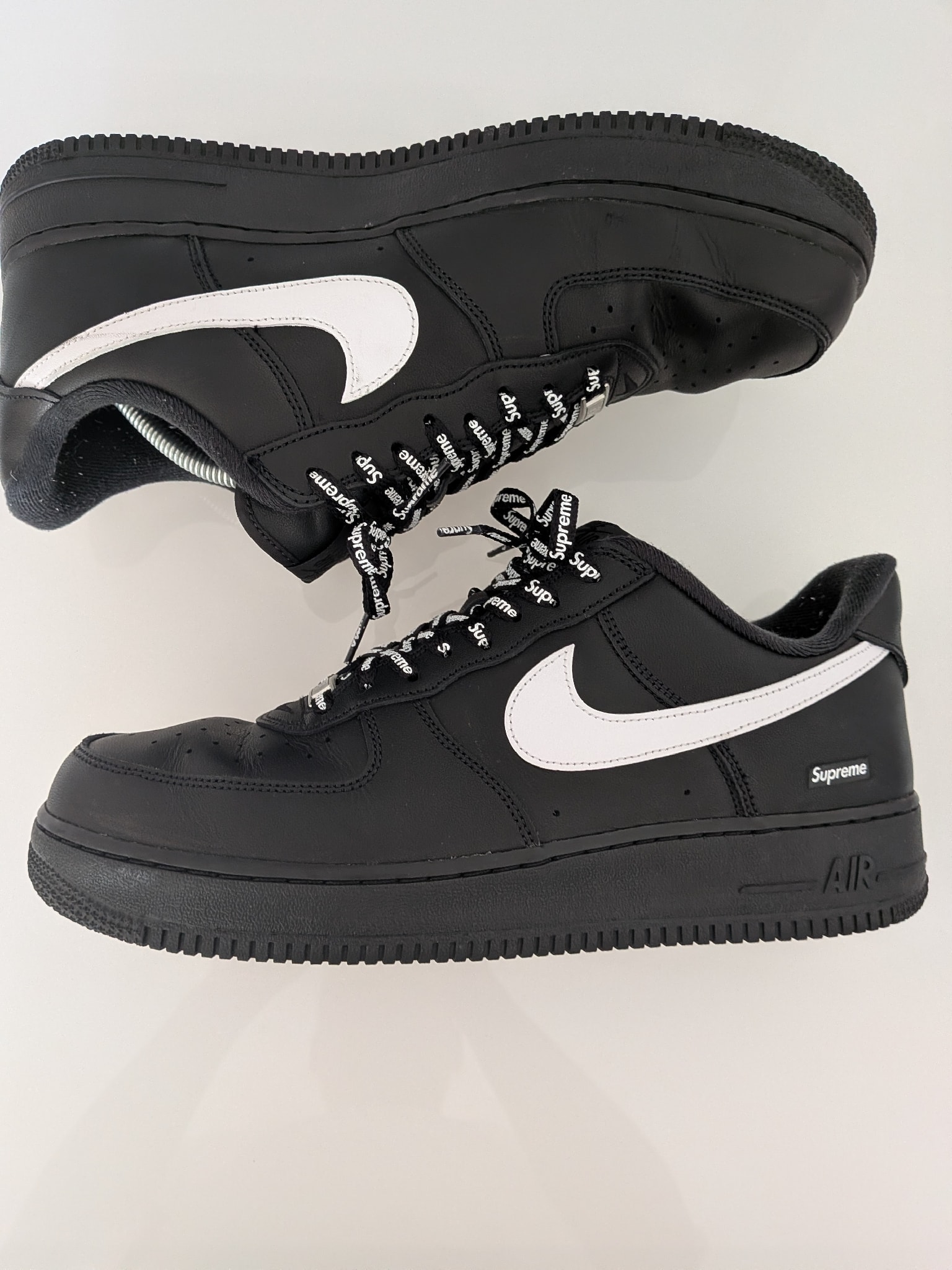 Supreme × Nike Air Force 1 Low "Black/White"