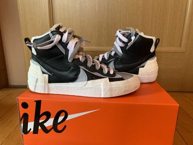 sacai × NIKE BLAZER MID "BLACK/WOLF GREY/WHITE"