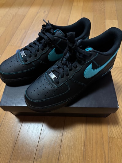Nike Air Force 1 Low "Black Tiffany"
