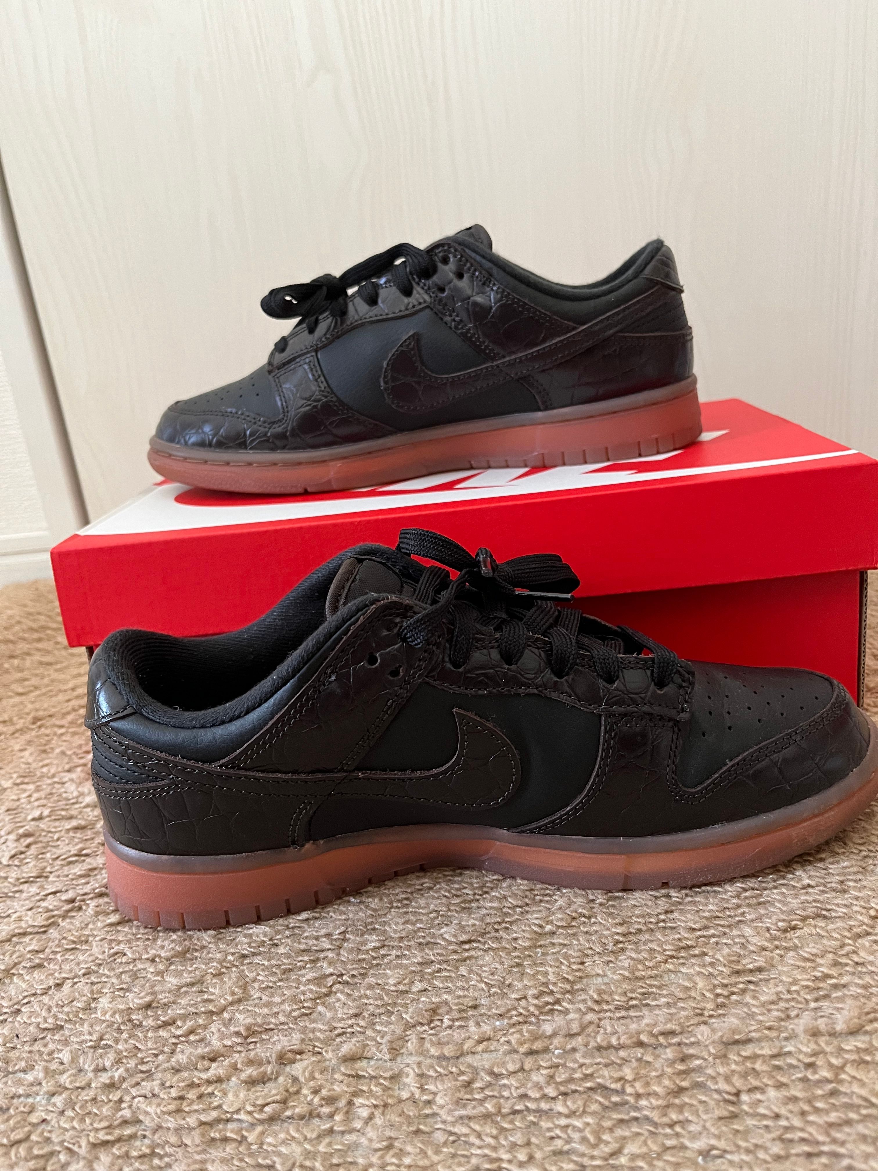 Nike Dunk Low "Velvet Brown and Black"