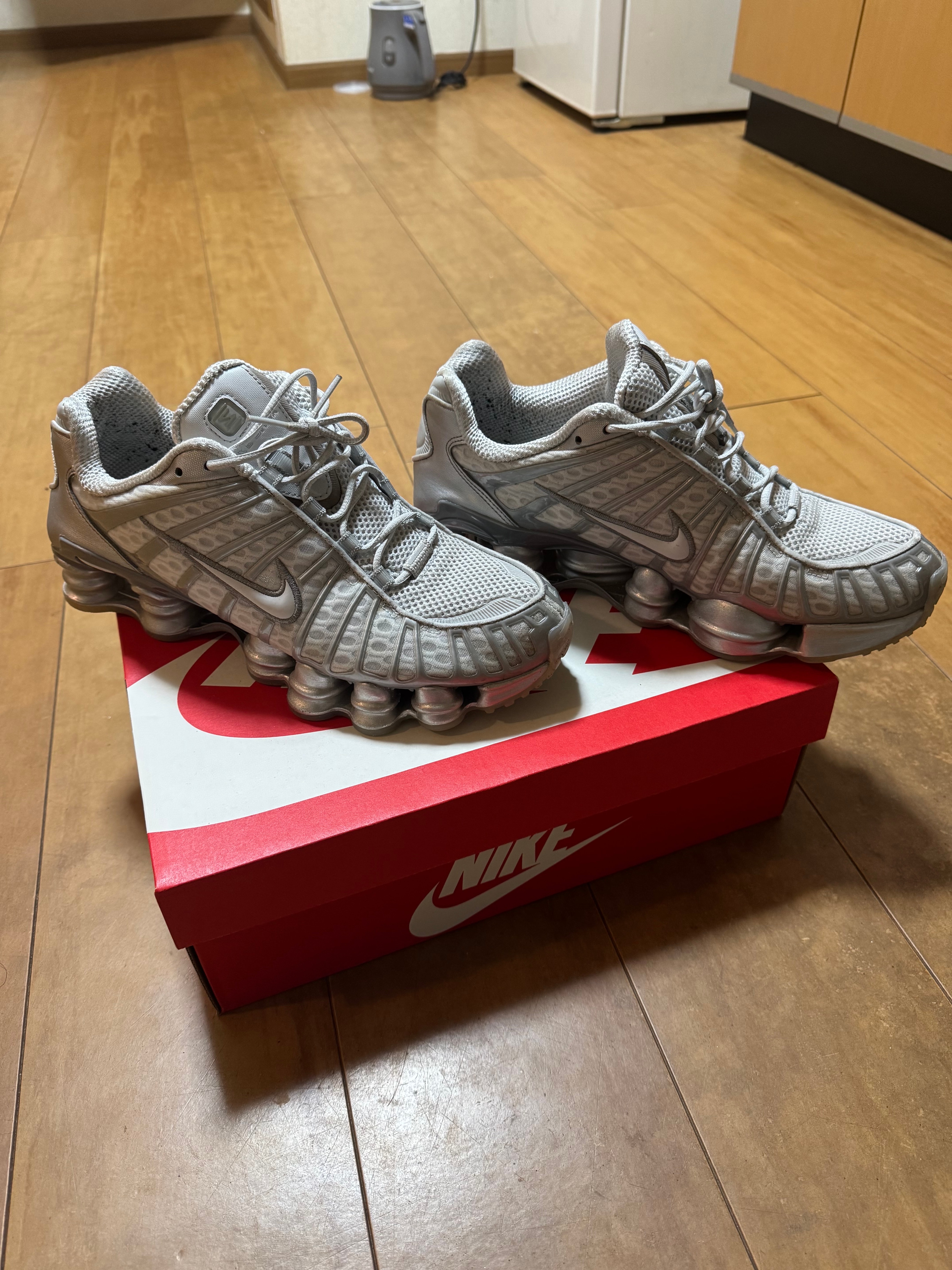 Nike Women's Shox TL "Pure Platinum and Metallic Silver"