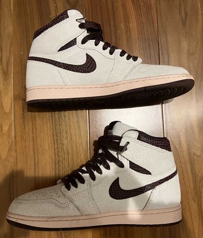 A Ma Maniere × Nike Air Jordan 1 Retro High OG "Sail and Burgundy"