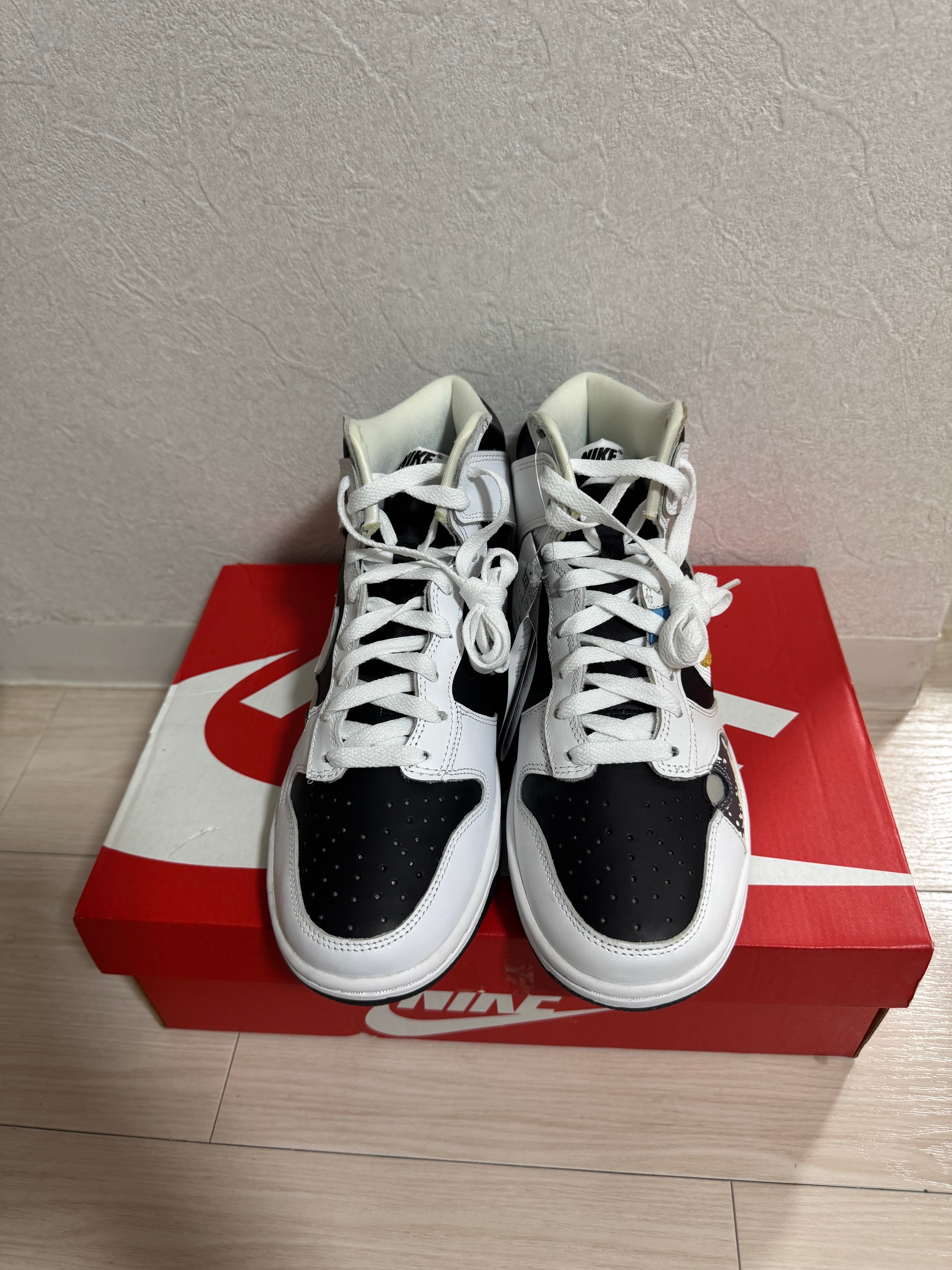 Nike Women's Dunk High "White and Black"