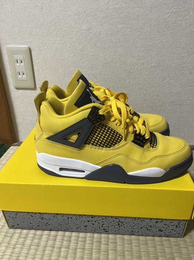 Nike Air Jordan 4 "Tour Yellow"