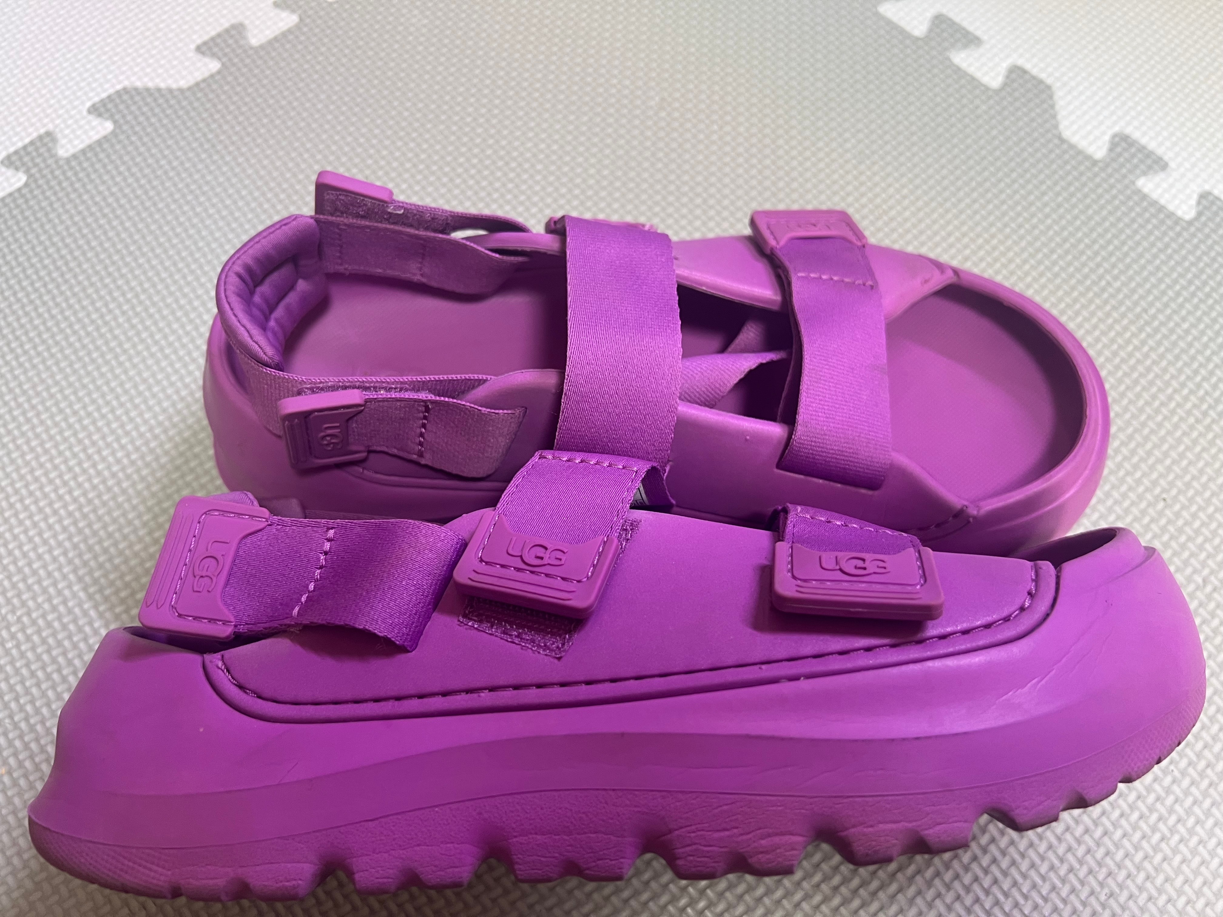 アグ ストラタス "マンゴスチン"