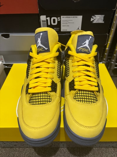 Nike Air Jordan 4 "Tour Yellow"