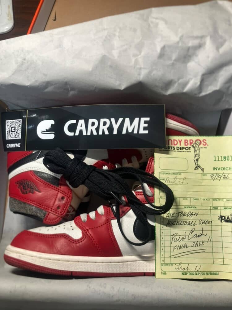 Nike Air Jordan 1 High OG "Lost & Found/Chicago"