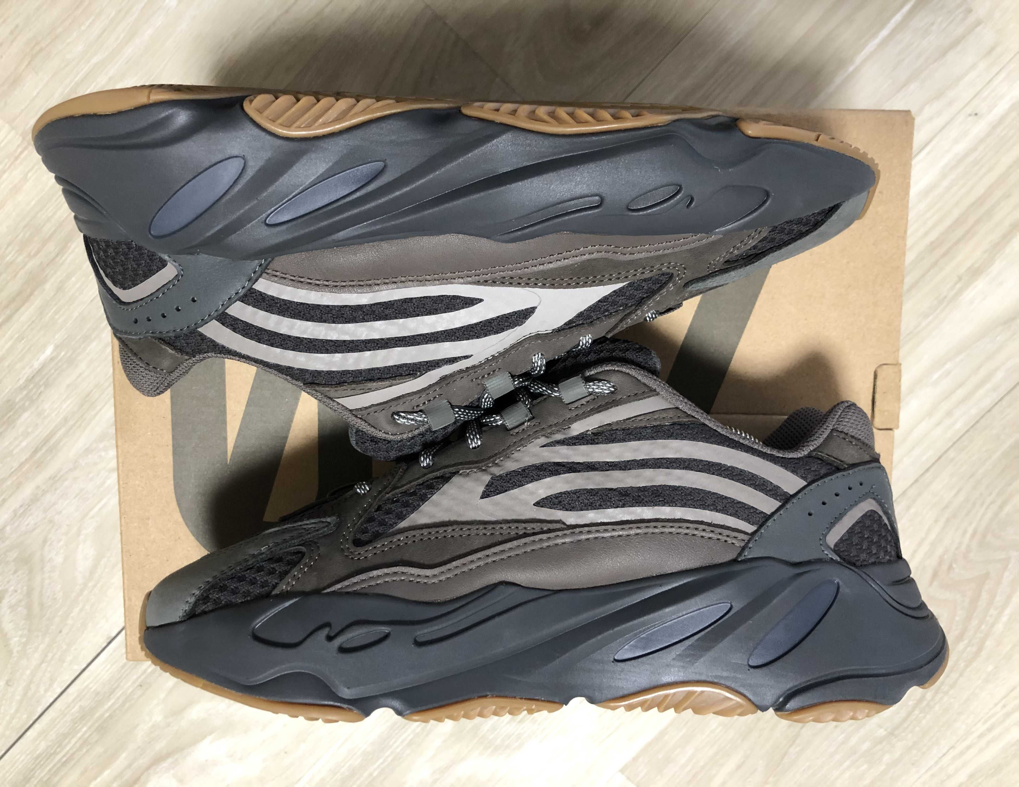 ADIDAS ORIGINALS YEEZY BOOST 700 V2 "GEODE"