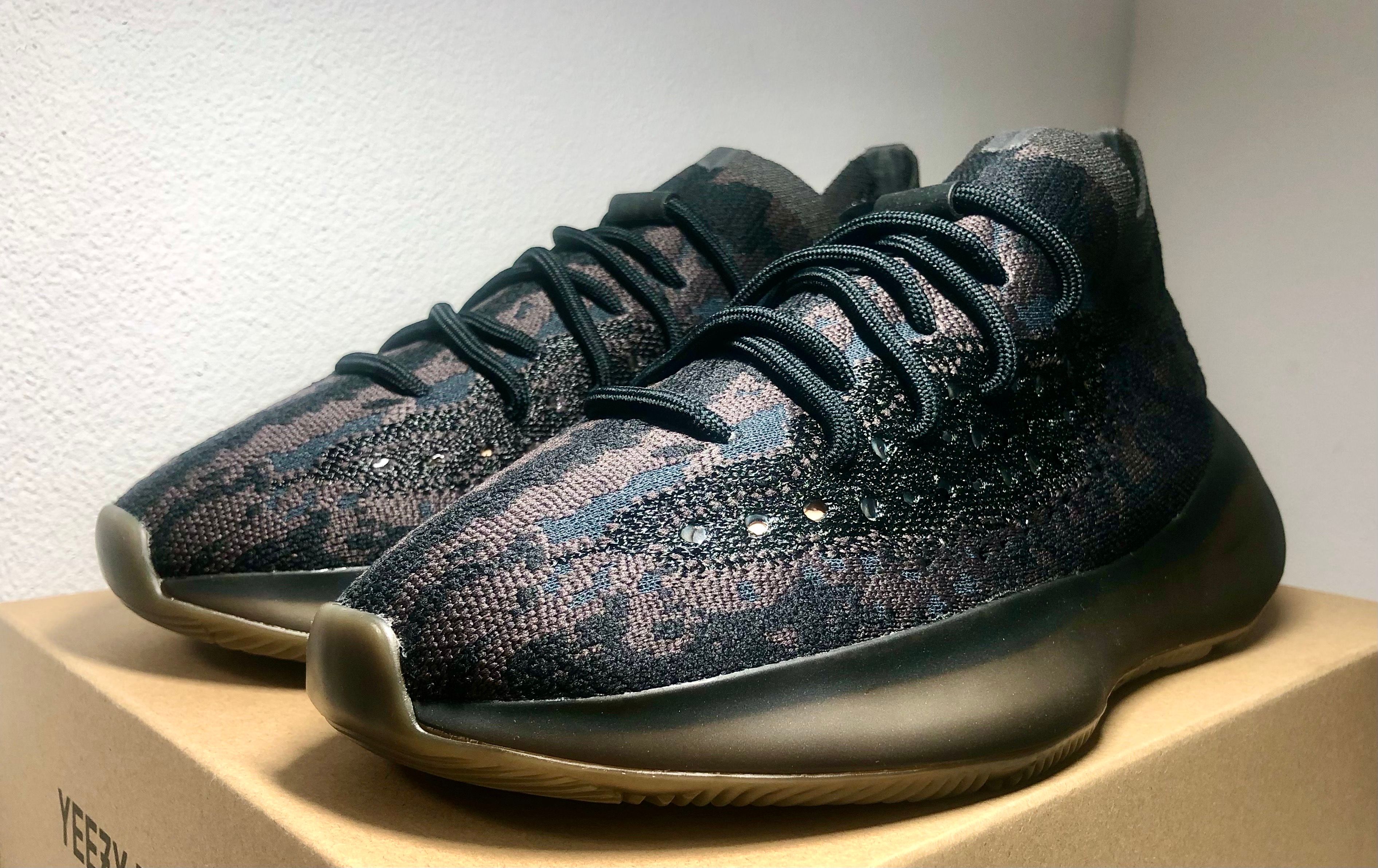 アディダス イージーブースト380 "オニキス"