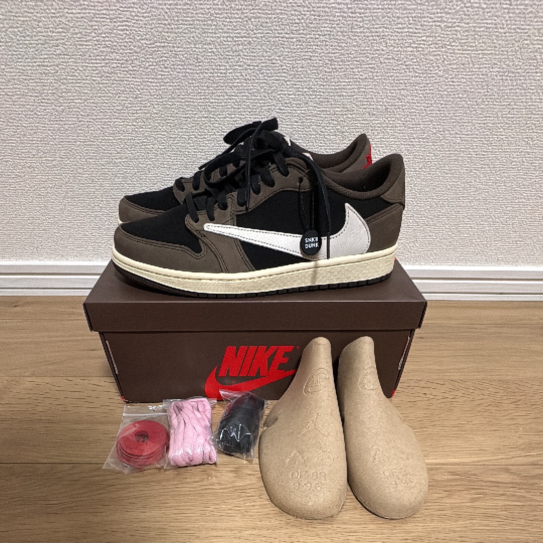 Travis Scott × Nike Air Jordan 1 Low OG SP-T  "Black/Dark Mocha"