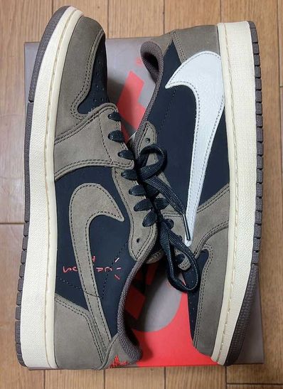 Travis Scott × Nike Air Jordan 1 Low OG SP-T "Black/Dark Mocha"