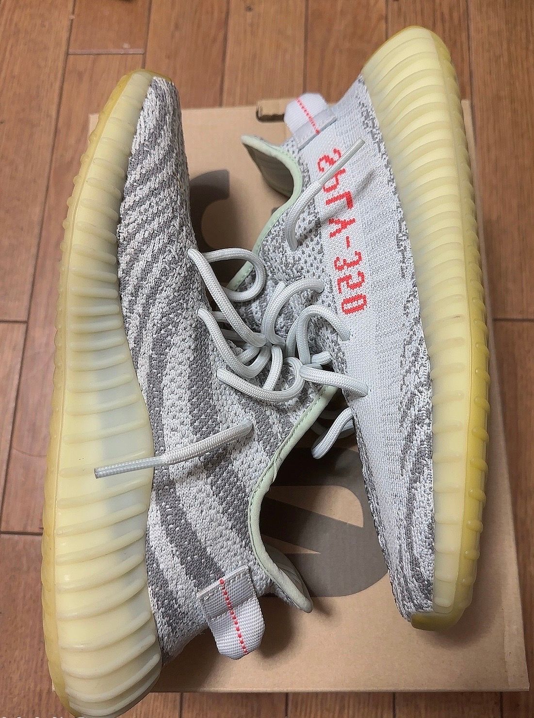 adidas YEEZY Boost 350 V2 "Blue Tint"