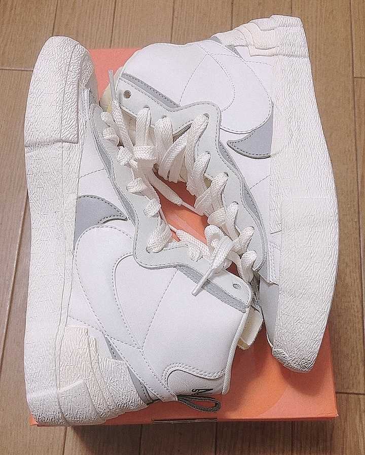 sacai × NIKE BLAZER MID "WHITE/WOLF GREY"