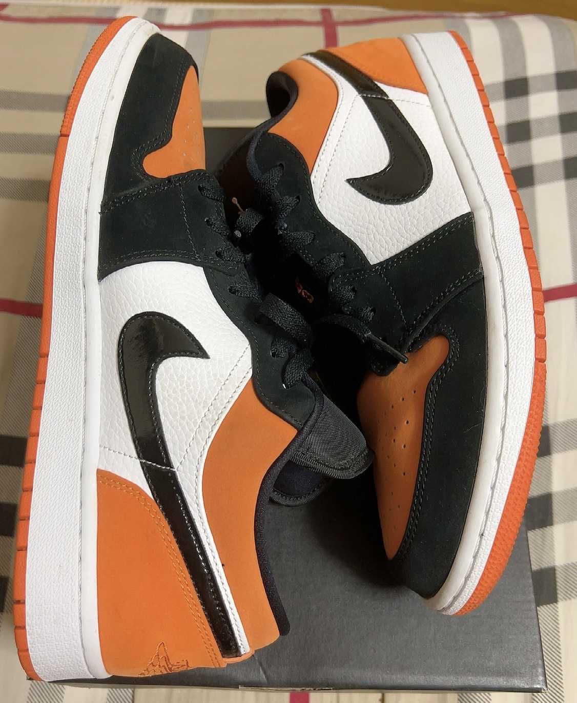 Nike Air Jordan 1 Low "Shattered Backboard"