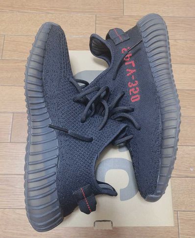 adidas YEEZY Boost 350 V2 "Core Black/Red" (2020)
