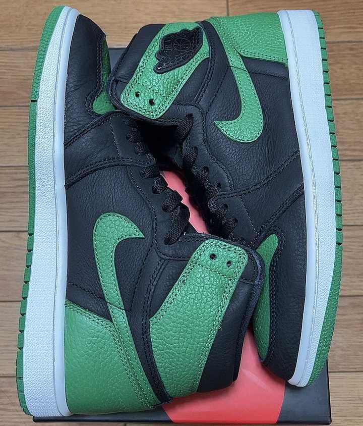 Nike Air Jordan 1 Retro High OG "Black/Pine Green" (2020)