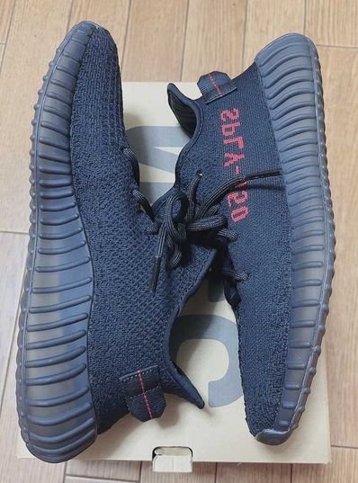 adidas YEEZY Boost 350 V2 "Core Black/Red" (2020)
