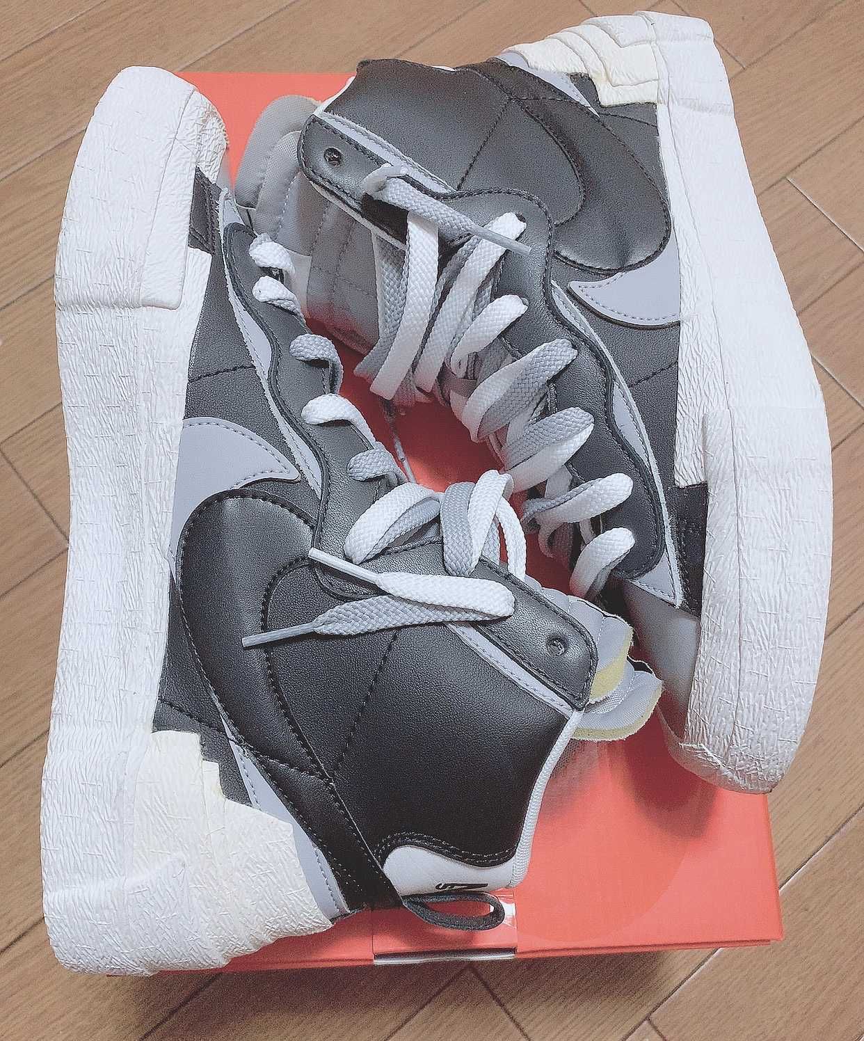 sacai × NIKE BLAZER MID "BLACK/WOLF GREY/WHITE"