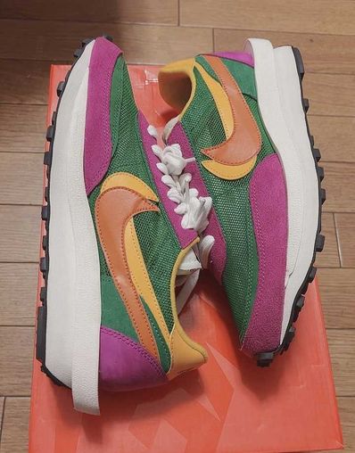 sacai × NIKE LDV WAFFLE "PINE GREEN"