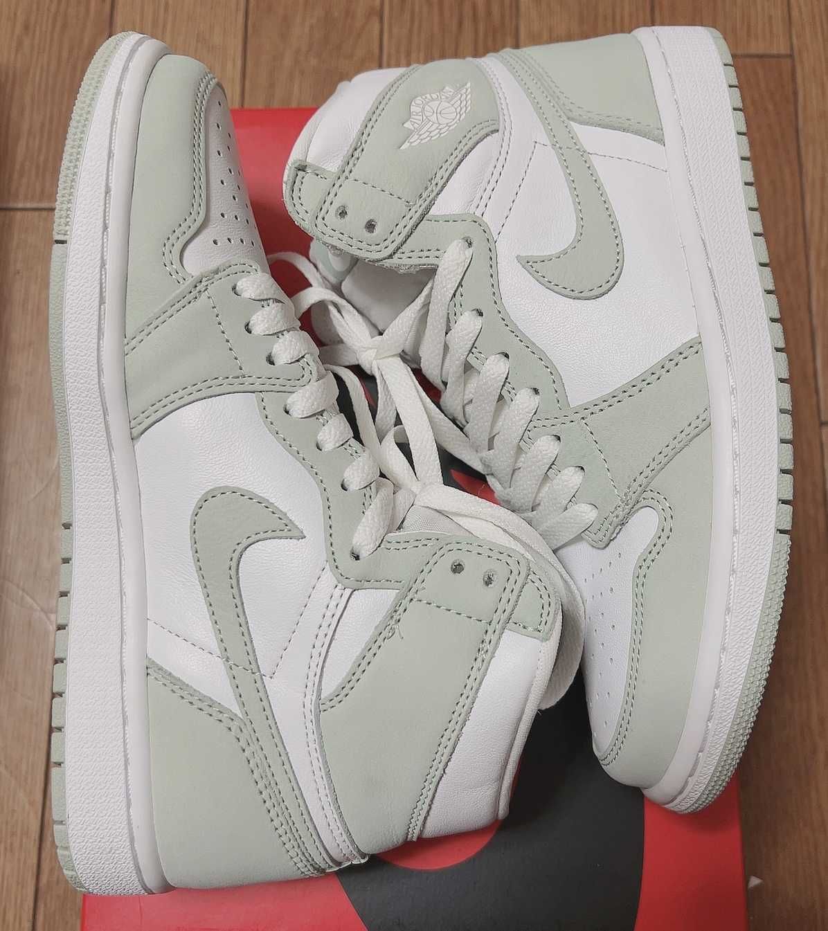 Nike Women's Air Jordan 1 High OG "Seafoam"
