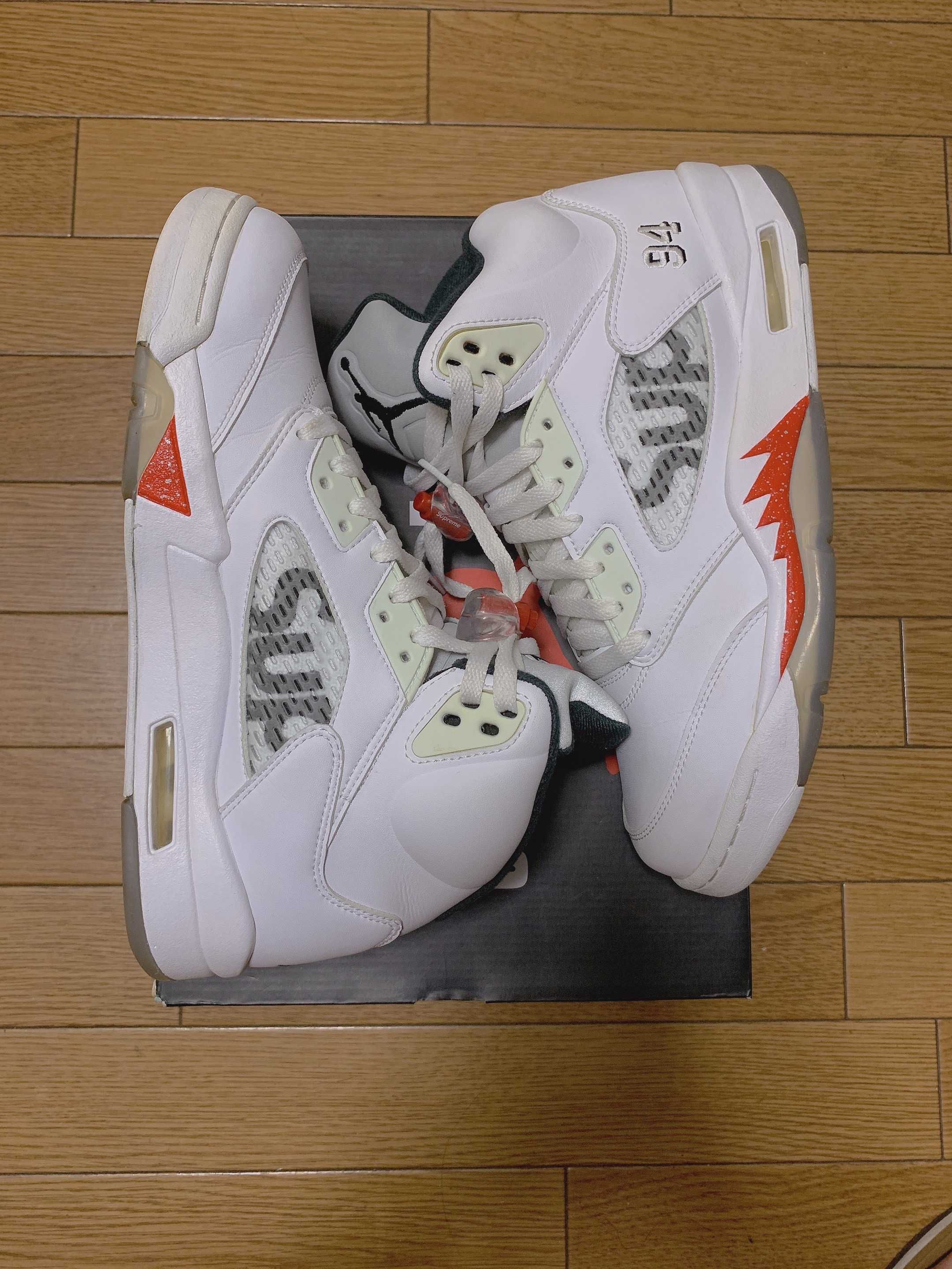 Supreme × Nike Air Jordan 5 Retro "White"