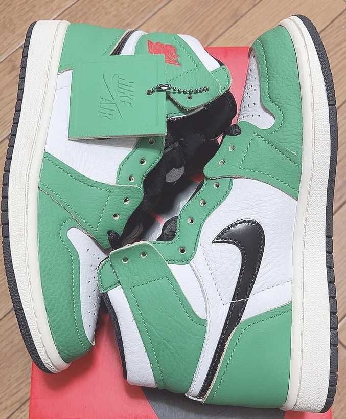 Nike Women's Air Jordan 1 High OG "Lucky Green/White-Sail-Black"   