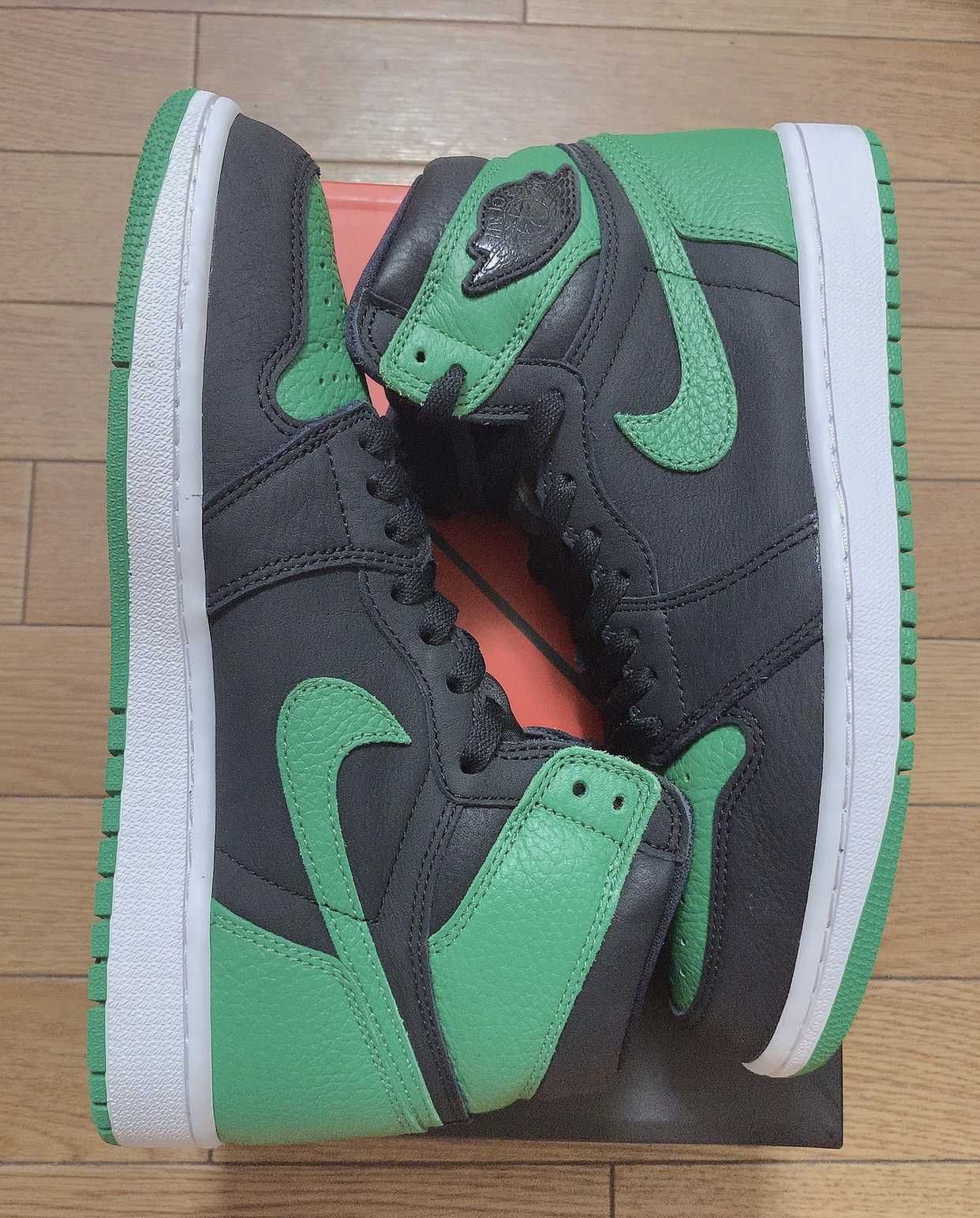 Nike Air Jordan 1 Retro High OG "Black/Pine Green" (2020)