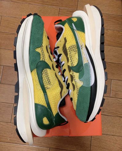 sacai × Nike Vapor Waffle "Tour Yellow/Stadium Green-Sail"